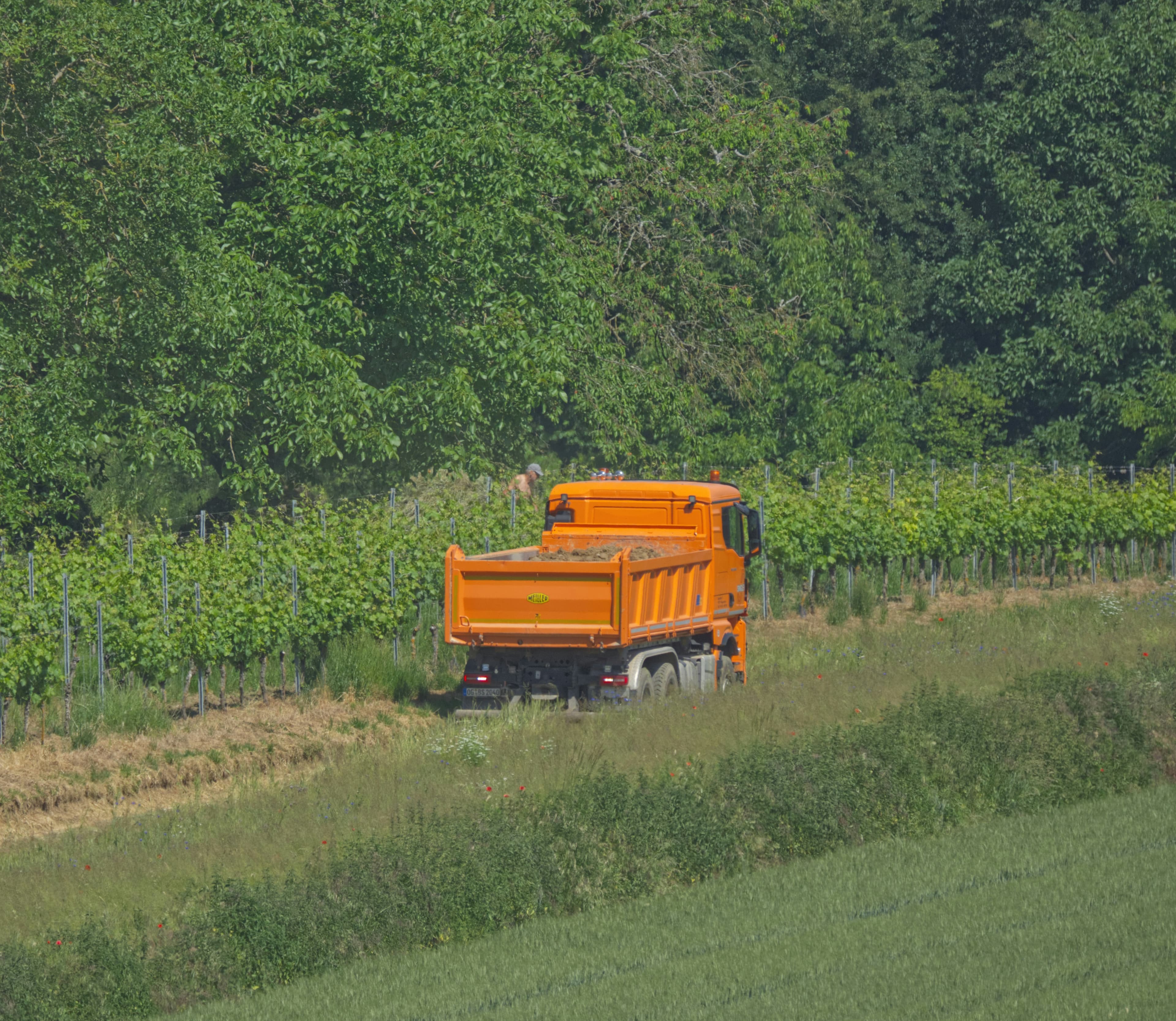 Mercedes Actros — Kamion kiper